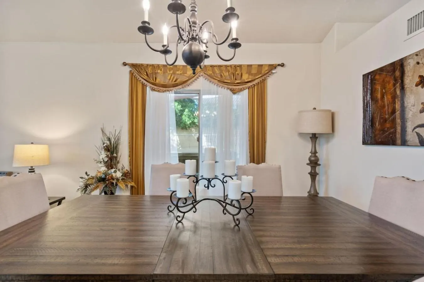 Hébergement de vacances Stylish Home In Scottsdale Heatedpool & Hottub Phoenix États-Unis
